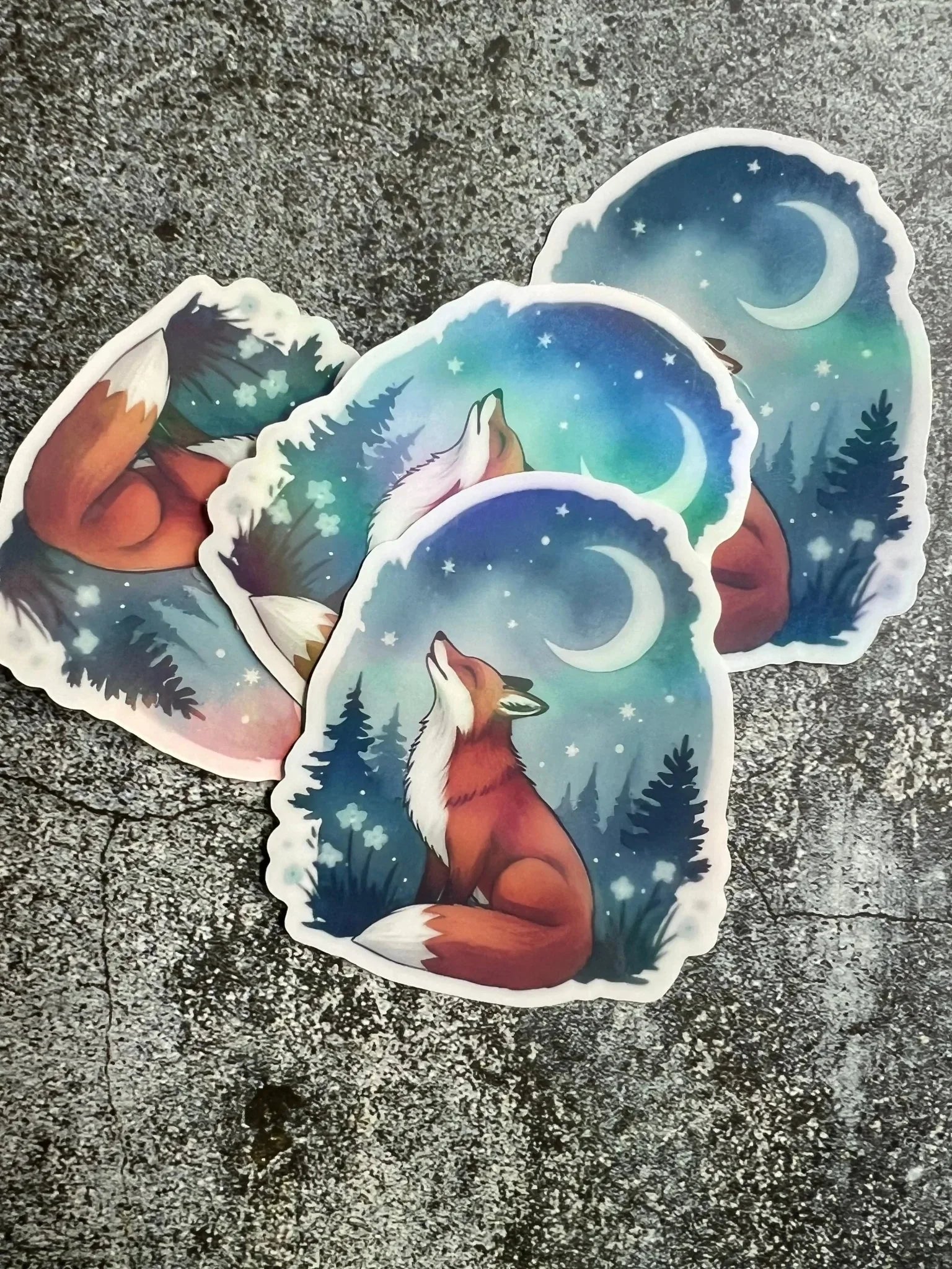 Holographischer Fuchs Sticker – Fuchs unterm Mond - luminajoy.shop